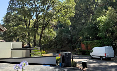 Extraordinaria Residencia en Los Encinos