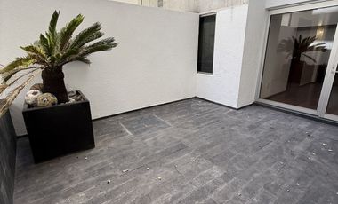 Departamento en renta con terraza privada