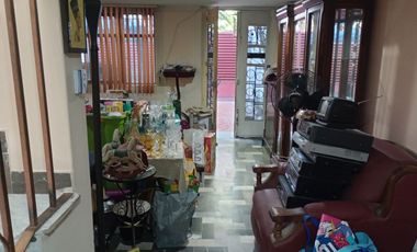 Casa en Venta, ya sea para actualizar o Desarrollar Proyecto de Departamentos,