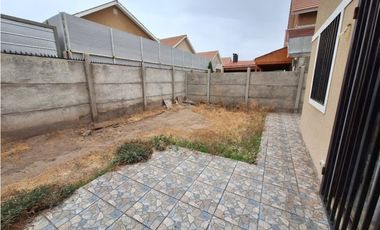 Venta de casa 3D 2B 1E en Vista Cordillera Los Andes