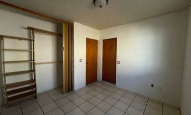 Casa de Dos NIveles en Hacienda Real Tonala