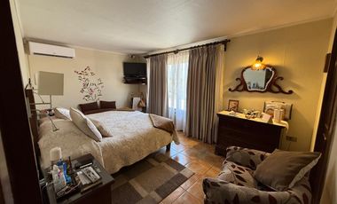 TERRENO DE 16450M2 CON CASA, PISCINA, OFICINA Y GALPÓN