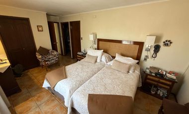 TERRENO DE 16450M2 CON CASA, PISCINA, OFICINA Y GALPÓN