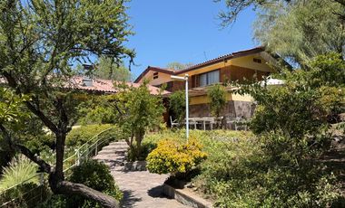 TERRENO DE 16450M2 CON CASA, PISCINA, OFICINA Y GALPÓN