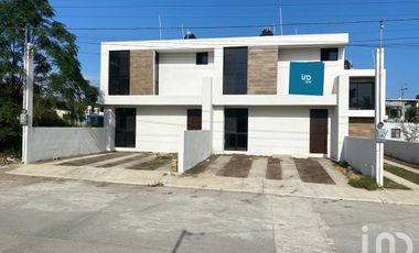 Casa en venta en Altamira, Radio