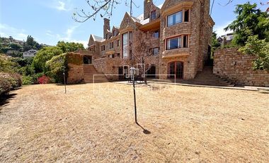 Casa en Arriendo en Av del Monte