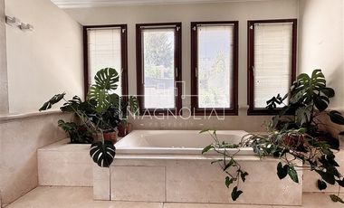 Casa en Arriendo en Av del Monte