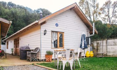 Venta de propiedad con dos casas en sector residencial de Pucón