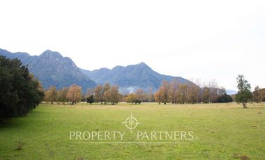 Venta de propiedad con dos casas en sector residencial de Pucón