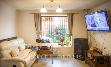 Venta de propiedad con dos casas en sector residencial de Pucón