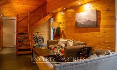 Venta de propiedad con dos casas en sector residencial de Pucón