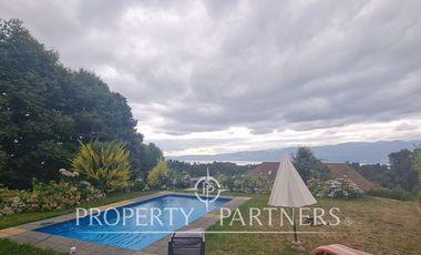 Cómoda casa con Vista al Lago Villarrica