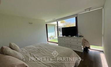 Casa Arriendo condominio remodelada.