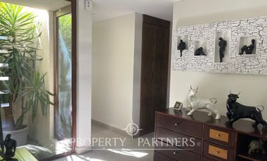 Casa Arriendo condominio remodelada.