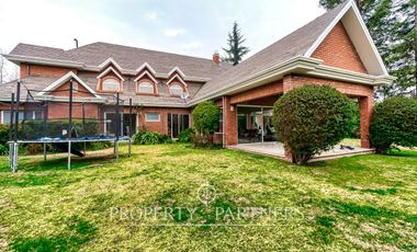 Gran casa estilo inglesa, Las Pataguas.