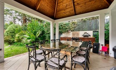 Gran casa estilo inglesa, Las Pataguas.