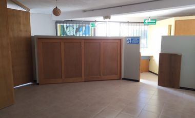 Local en Venta Paseos de San Isidro, San Juan del Río, Querétaro.