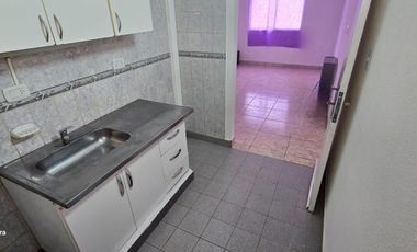 Se Alquila, casa de 2 dormitorios con patio, Plottier