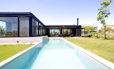 Casa en alquiler en El Cantón, de diseño y amoblada