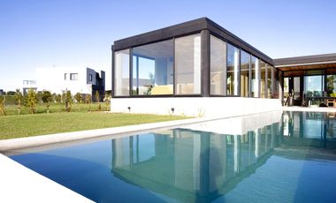 Casa en alquiler en El Cantón, de diseño y amoblada