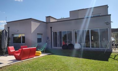 Casa en La Horqueta de Echeverría