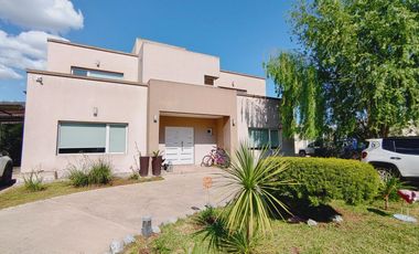Casa en La Horqueta de Echeverría