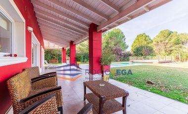 Casa en alquiler en El Nacional Club de Campo