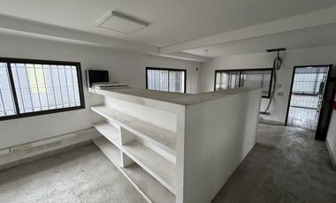 Depósito en Alquiler 1600m2 - Mixtura 3 - La Boca
