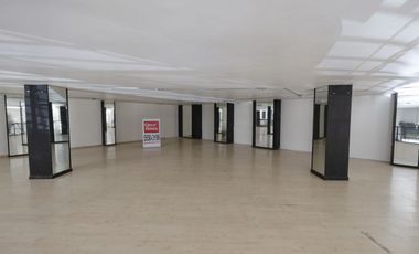 Local comercial en Miguel A. Quevedo en renta