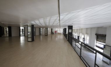 Local comercial en Miguel A. Quevedo en renta