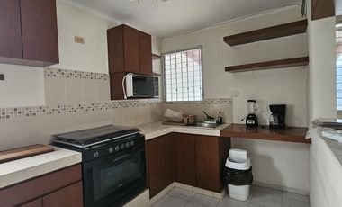 LINDA CASITA AMUEBLADA CON PICINA AL NORTE DE MERIDA, YUCATAN.