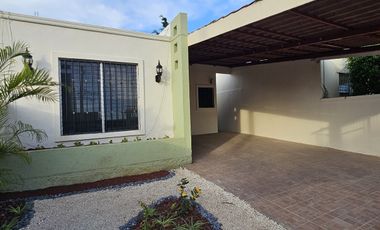 LINDA CASITA AMUEBLADA CON PICINA AL NORTE DE MERIDA, YUCATAN.