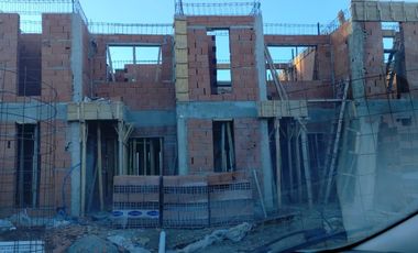 Venta dúplex en pozo