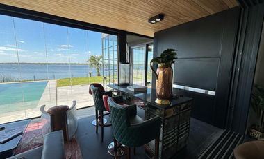 Casa 6 Amb a Estrenar en Venta, Lote Al Lago en Barrio Marinas. Puertos del Lago