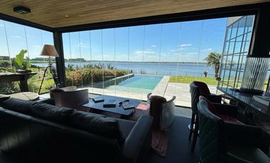 Casa 6 Amb a Estrenar en Venta, Lote Al Lago en Barrio Marinas. Puertos del Lago
