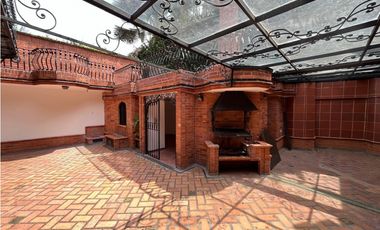 Casa en Arriendo en Envigado sector Abadía