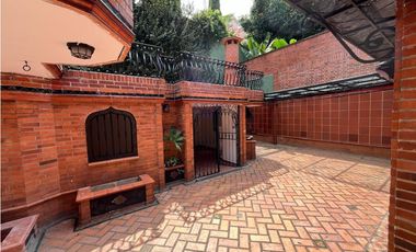 Casa en Arriendo en Envigado sector Abadía