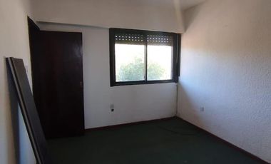 Casa en alquiler - 1 Dormitorio 2 Baños - 50Mts2 - La Plata