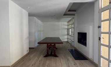casa apta para oficina