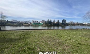 LOTE A LA LAGUNA NOR-ESTE.