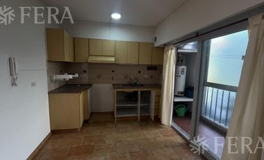 Alquiler Departamento 3 ambientes con balcón en Avellaneda