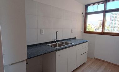 Departamento en calle San Lorenzo esq. Av. España