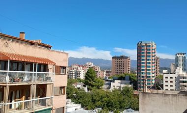 Departamento en calle San Lorenzo esq. Av. España