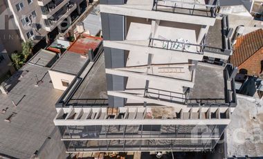 Departamento de 3 ambientes en venta de pozo - Beccar