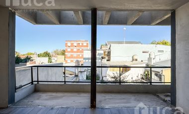 Departamento de 3 ambientes en venta de pozo - Beccar