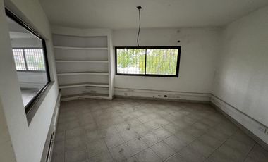 Depósito en Alquiler 1600m2 - Mixtura 3 - La Boca
