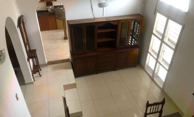 4 Dorm - Consultorio Independiente - Escritorio - Quincho - Pileta