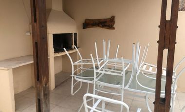 4 Dorm - Consultorio Independiente - Escritorio - Quincho - Pileta