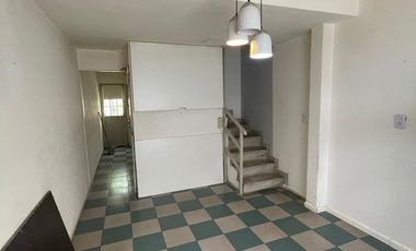 Alquiler DUPLEX Dos Dormitorios en calle Haedo al 1200 Muñiz