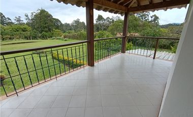 Arriendo finca en parcelación en Rionegro - Vilachuaga